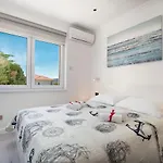 Apartment Ella